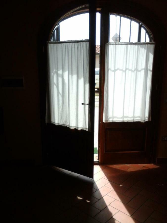 Casa Agostini Apartment Lari Exterior photo